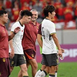 九州娱乐-包含轻松取胜！对手实力不济，球队轻松获胜，士气高涨！的词条