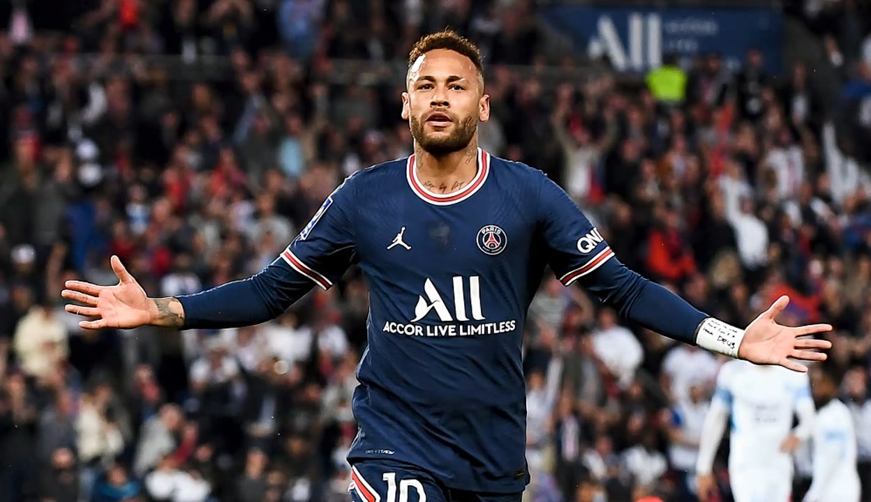 巴黎圣日耳曼轻松击败南特，领跑积分榜的简单介绍