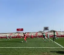 包含球员忙碌备战,女足比赛犹如战场的词条 包含球员忙碌备战,女足比赛犹如战场的词条