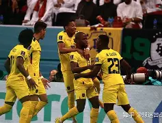 明星球员的精彩表现赢得赛场掌声如潮的简单介绍