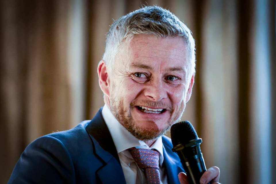 曼联主教练索尔斯克亚或将引进德甲新星，提升球队实力的简单介绍