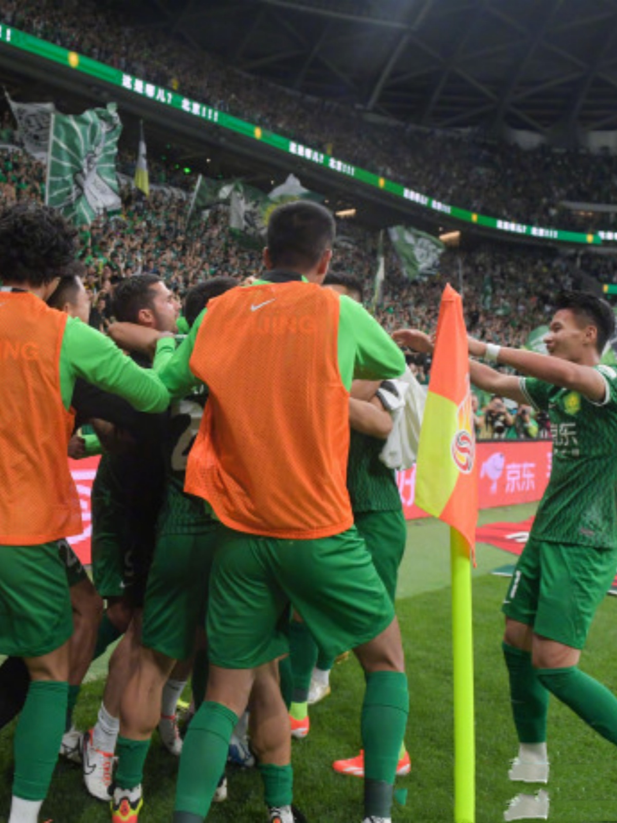 关于国内俱乐部在大洲赛事中取得连胜展现强大实力的信息