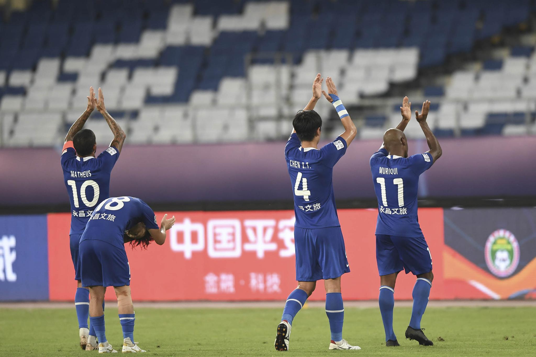 中超新冠肺炎防控不懈,赛场安全措施堪称模范 中超新冠肺炎防控不懈,赛场安全措施堪称模范